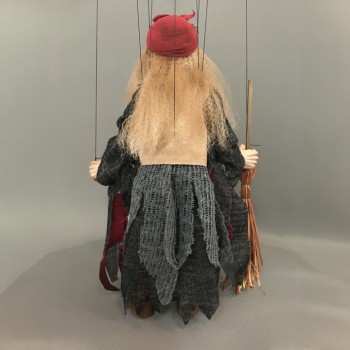 These marionettes are handmade in czech republic.