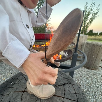 These marionettes are handmade in czech republic.