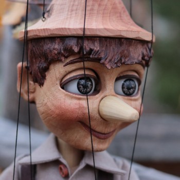 These marionettes are handmade in czech republic.
