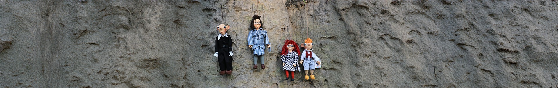 Wonderfull wooden marionettes made by hand!